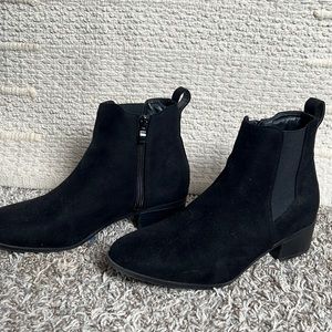 black booties